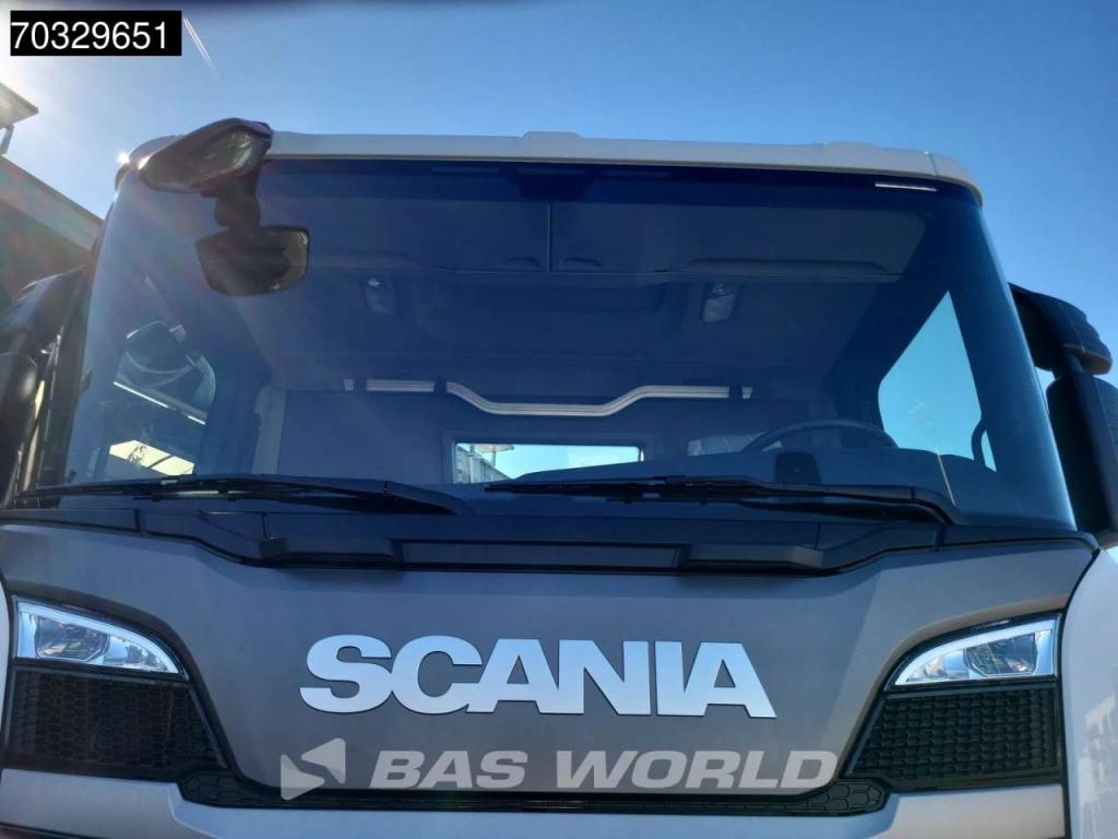 Scania P370 8X4 NEW 8x4 chassis Semi Automatic Euro 6 Foto 9