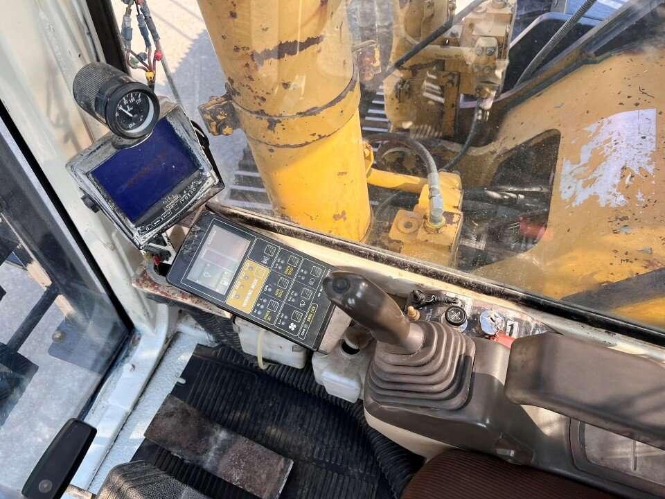 Komatsu PC400-LC Foto 6