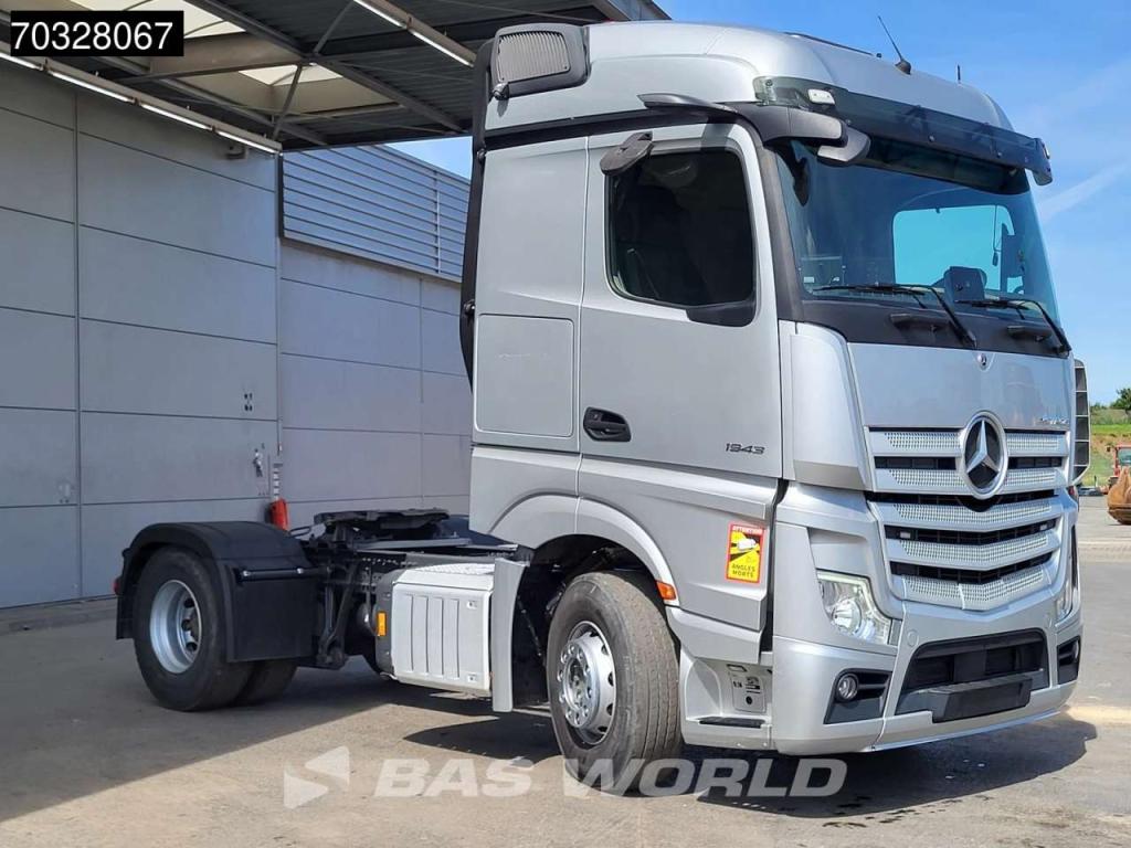 Mercedes-Benz Actros 1843 4X2 StreamSpace Navi Foto 5