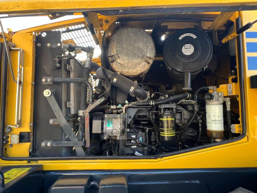 Komatsu WA250PZ-6 Foto 18