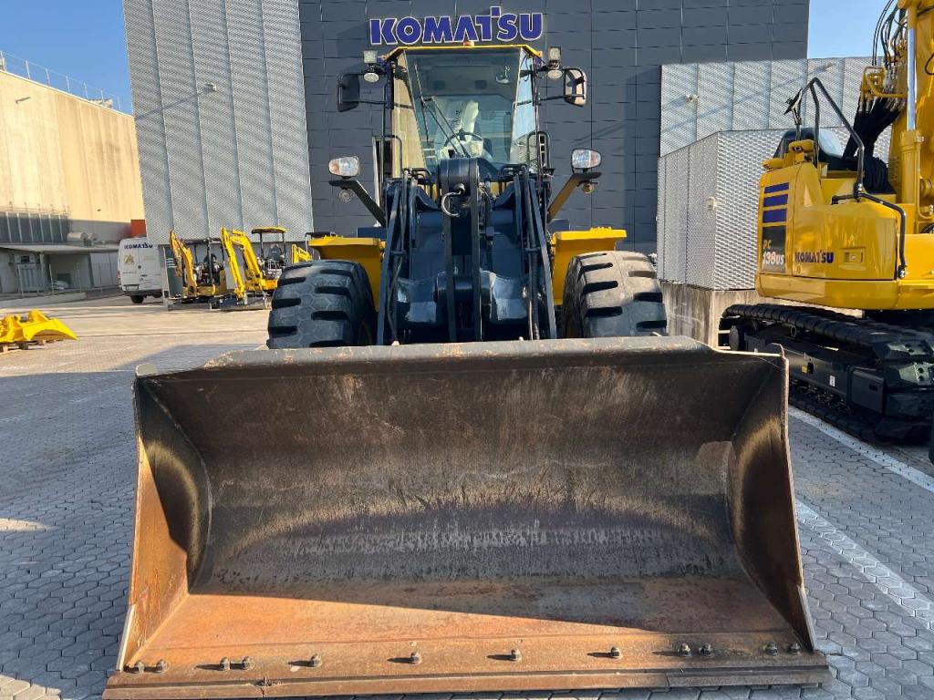 Komatsu WA250PZ-6 Foto 3