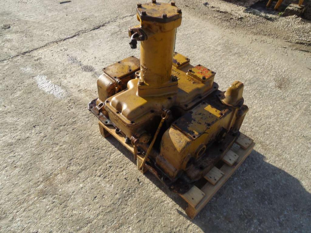 Coperchio frizioni di sterzo per Caterpillar 955L Foto 1