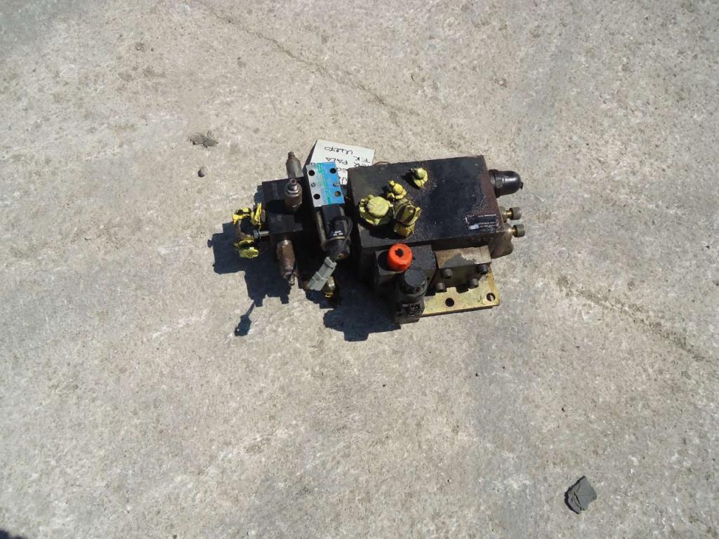Valvola antibeccheggio per Fiat Kobelco W270 Foto 1