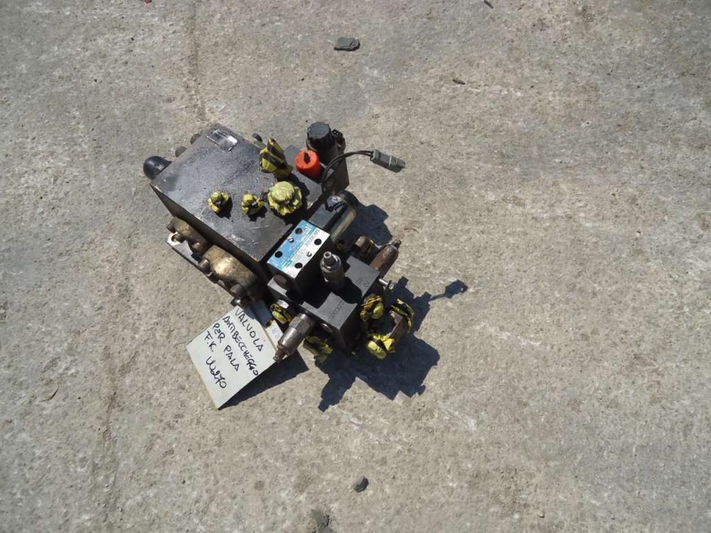 Valvola antibeccheggio per Fiat Kobelco W270 Foto 2