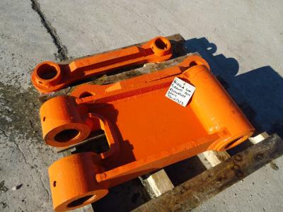 Biella e staffe richiamo benna per Hitachi ZAXIS 350-1/3/5 in vendita da OLM 90 Srl