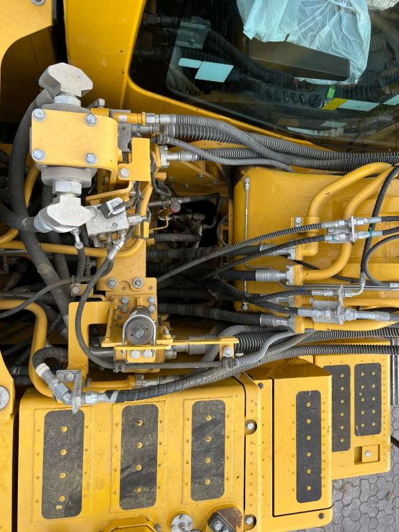 Komatsu PC210NLC-11E0 Foto 15