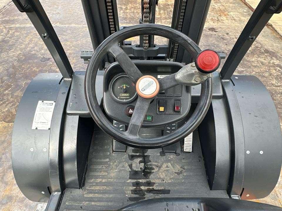 Ausa C200H 4x4 Foto 15