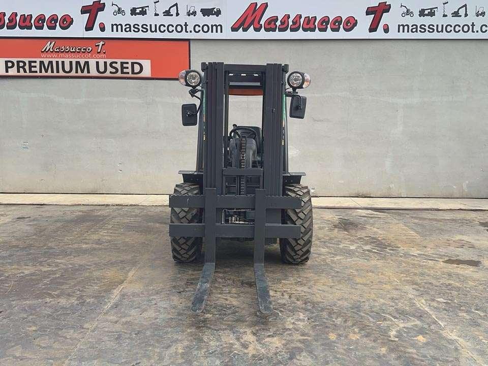 Ausa C200H 4x4 Foto 17