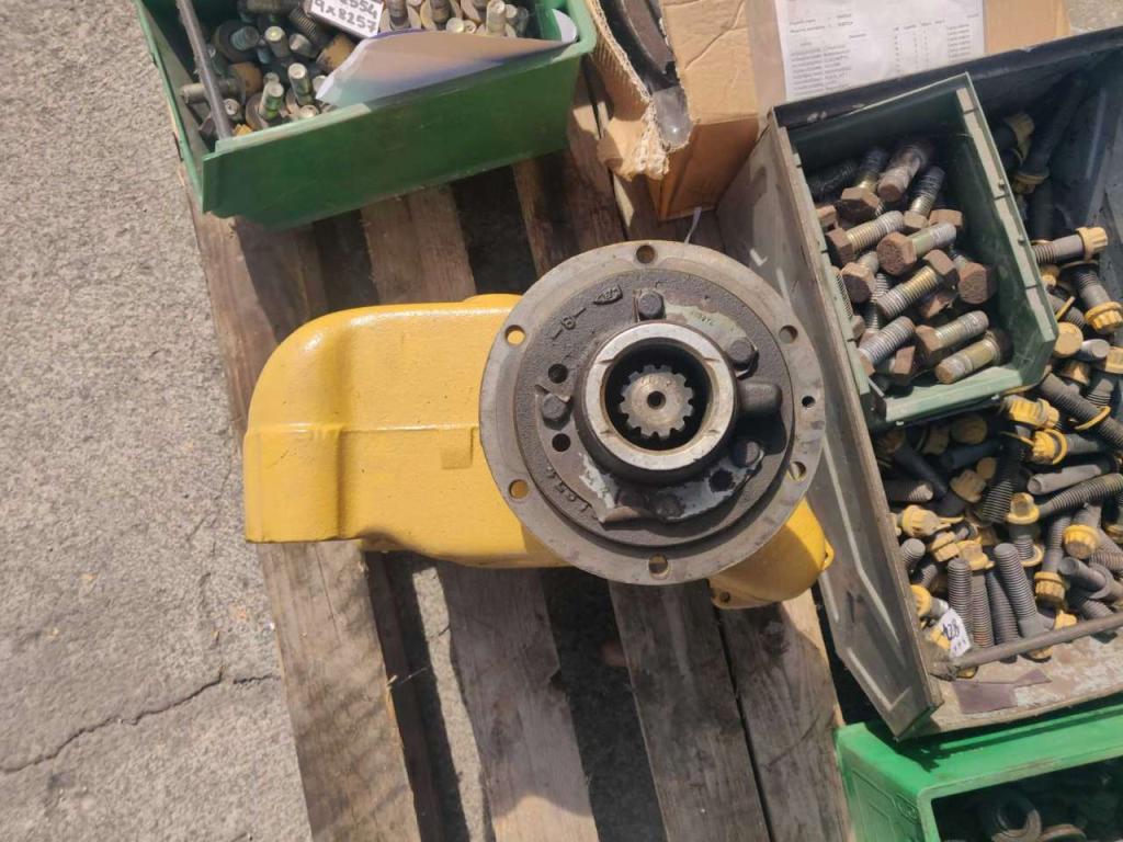 Pompa olio motore per Caterpillar D398B Foto 3