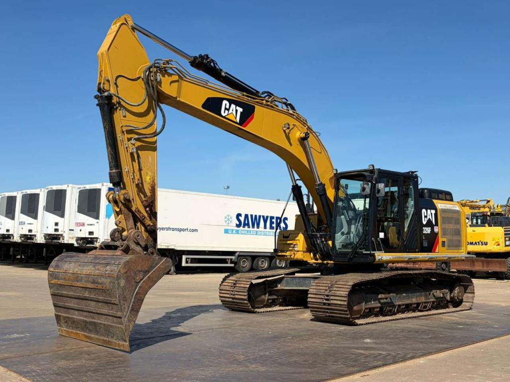 Caterpillar 326FL Foto 2