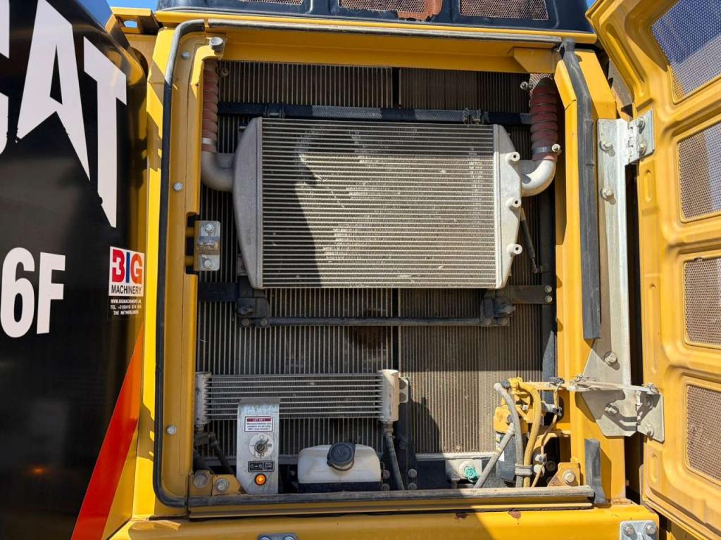 Caterpillar 326FL Foto 28
