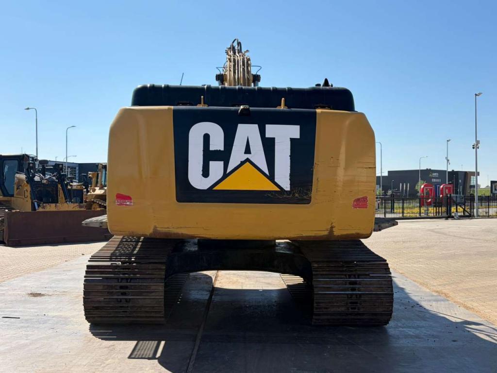 Caterpillar 326FL Foto 4