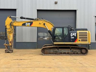 Caterpillar 326F L in vendita da Big Machinery