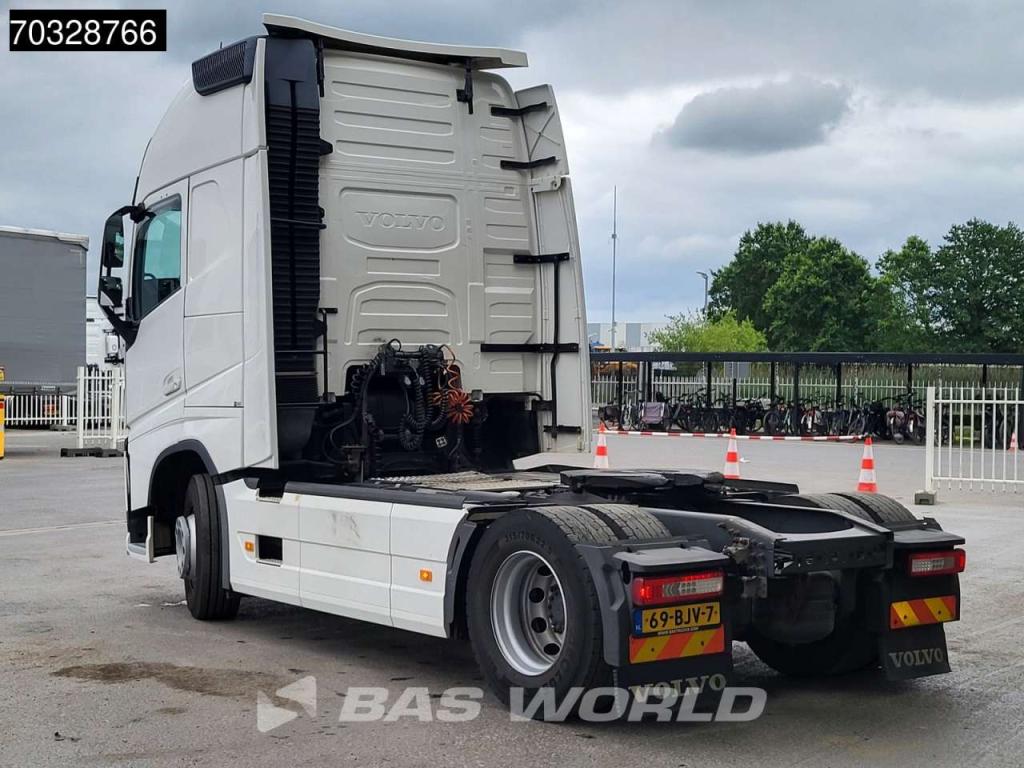 Volvo FH 500 4X2 XL 2xTanks Xenon I-ParkCool Leder Foto 2