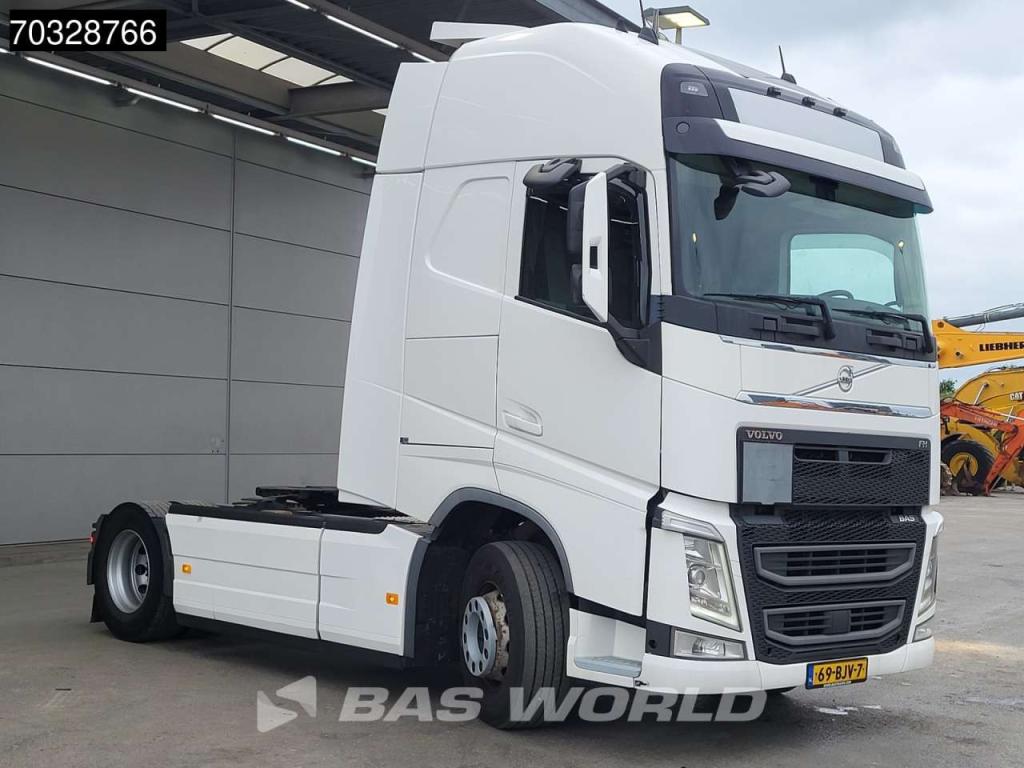 Volvo FH 500 4X2 XL 2xTanks Xenon I-ParkCool Leder Foto 5