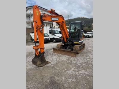 Doosan DX62R