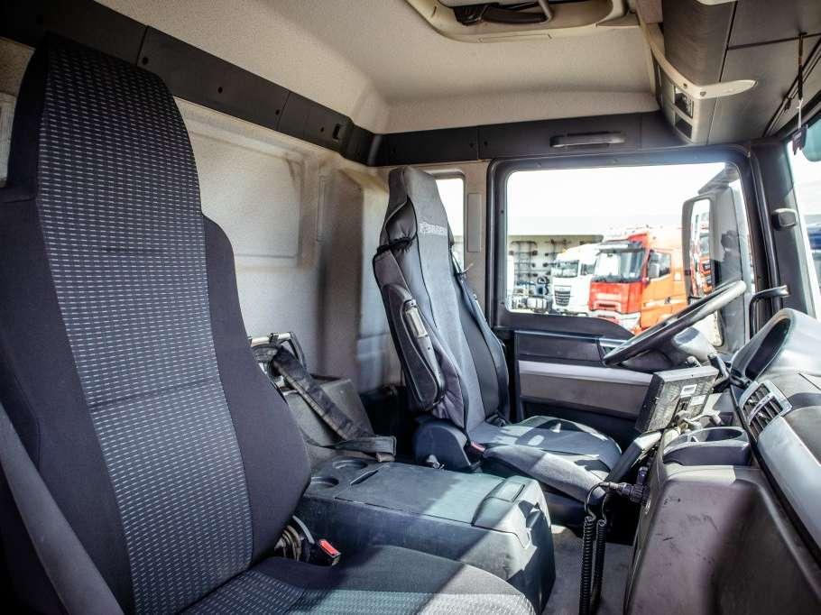 Man TGS 32.400BB+LIEBHERR 8M³+BAND/TAPIS 16m Foto 12