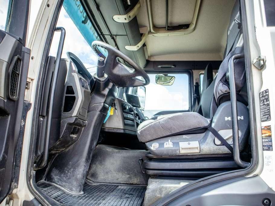 Man TGS 32.400BB+LIEBHERR 8M³+BAND/TAPIS 16m Foto 9