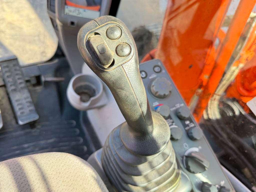 Hitachi ZX350LC-6 - Hammer Lines / Automatic Greasing Foto 11