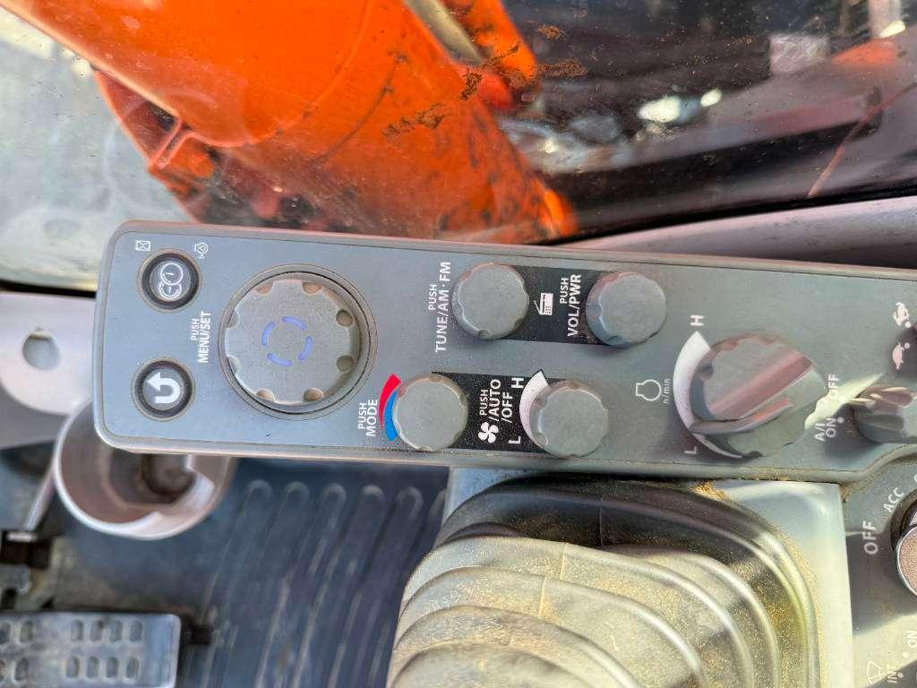 Hitachi ZX350LC-6 - Hammer Lines / Automatic Greasing Foto 12