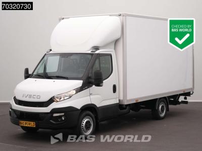 Iveco Daily 35S13 Laadklep Zijdeur Bakwagen Airco Cruise Standkachel Euro6 Meubelbak Koffer A/C Cruise co in vendita da BAS World B.V.