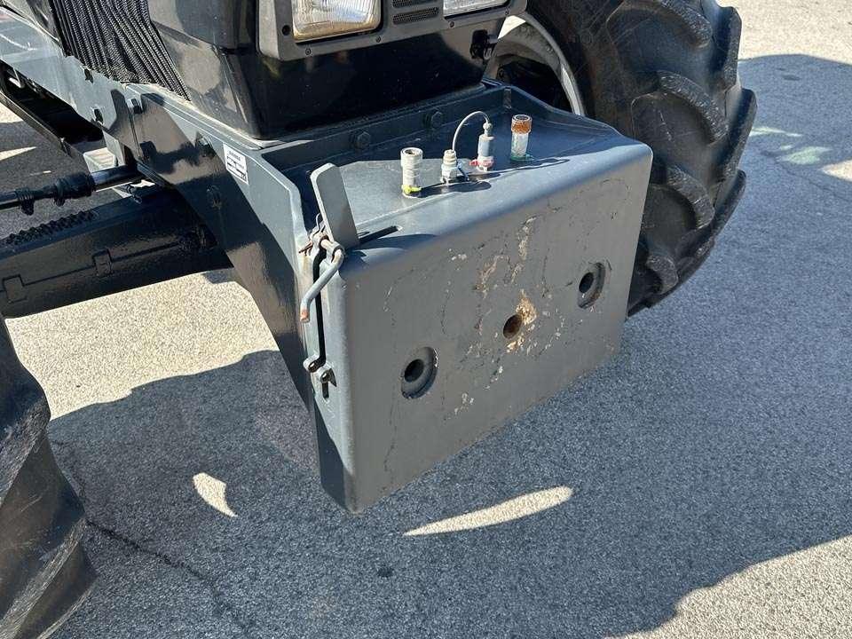 Ford 8240 4x4 Foto 6