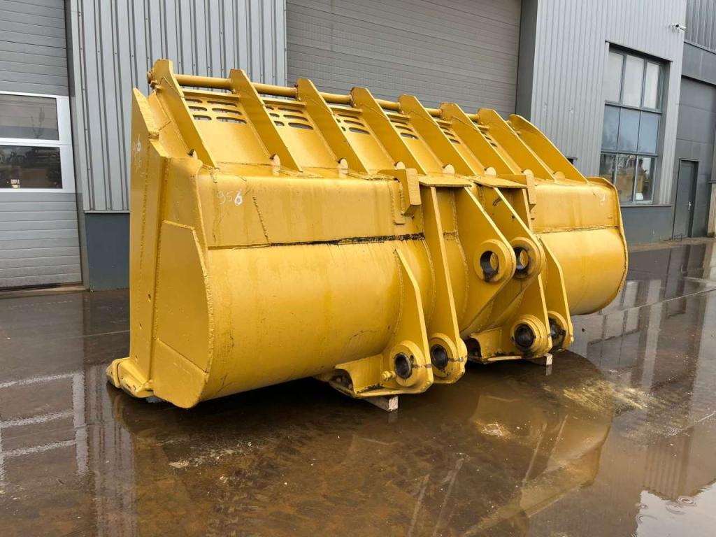 Caterpillar Bucket 990 Foto 3