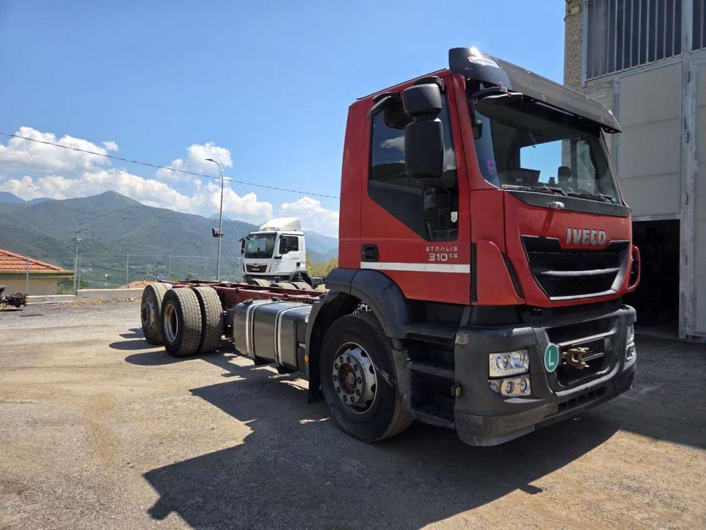 Iveco STRALIS AD 260S31 Foto 23