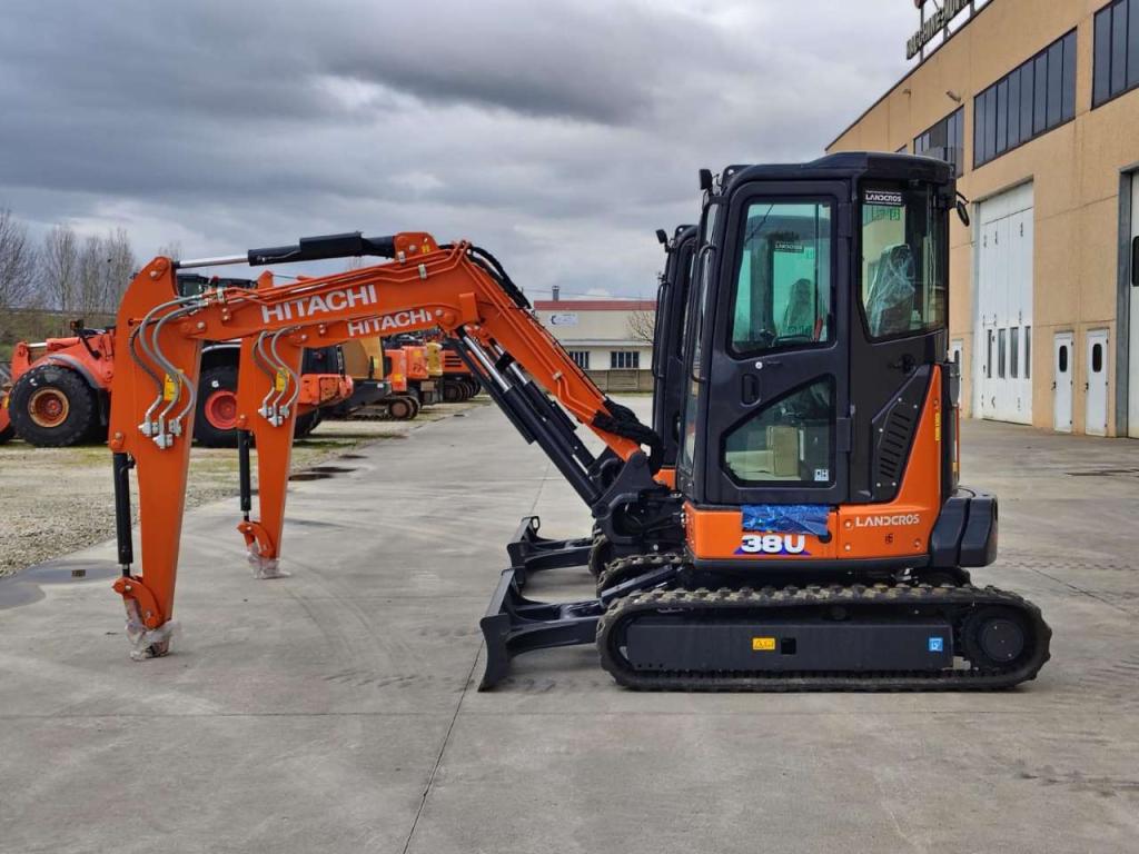 Hitachi ZX 38U-6 CLR Foto 1