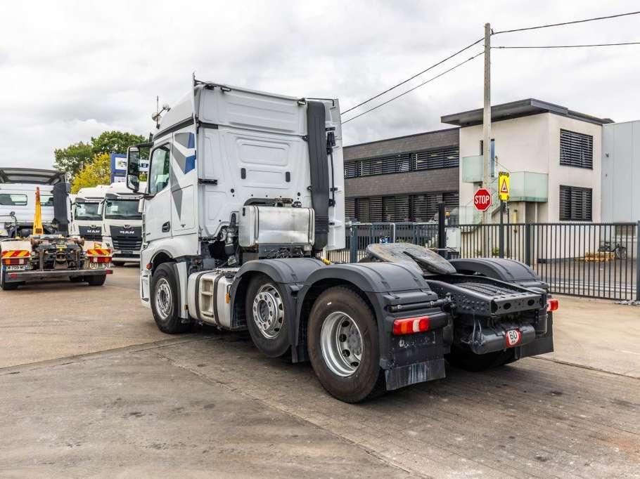 Mercedes-Benz ACTROS 2646 LS + HYDR. Foto 3