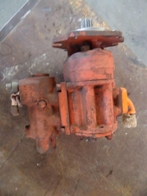 Pompa idraulica per Fiat Kobelco W270 - CODICE 76044270 Foto 2