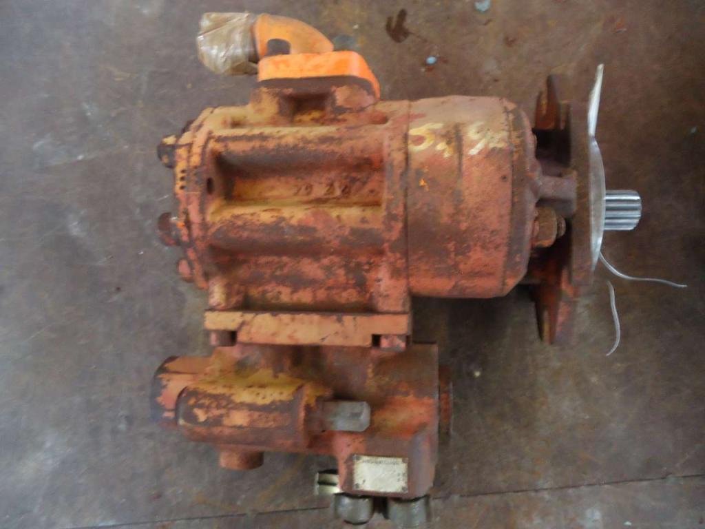 Pompa idraulica per Fiat Kobelco W270 - CODICE 76044270 Foto 3