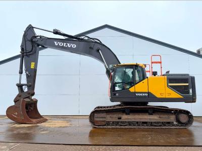 Volvo EC300EL - Hammer Lines / Quick Coupler / Camera in vendita da Boss Machinery