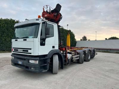 Iveco 260E43 EUROTECH USATO SCARRABILE CON GRU in vendita da Aurora Srl