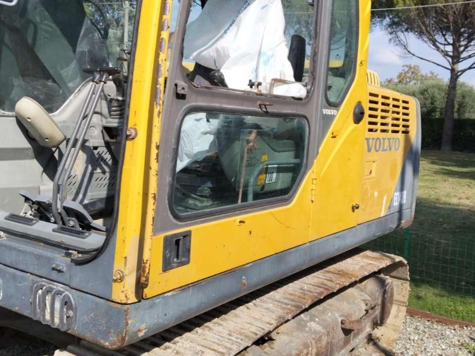 Volvo EC140B Foto 10