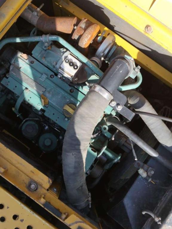 Volvo EC140B Foto 8