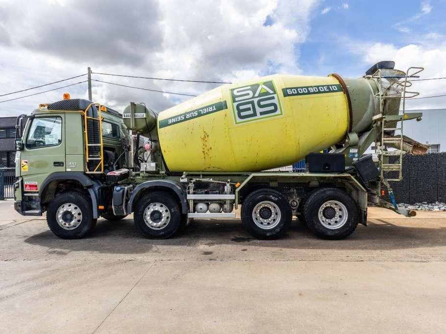 Volvo FMX 410+LIEBHERR Foto 2
