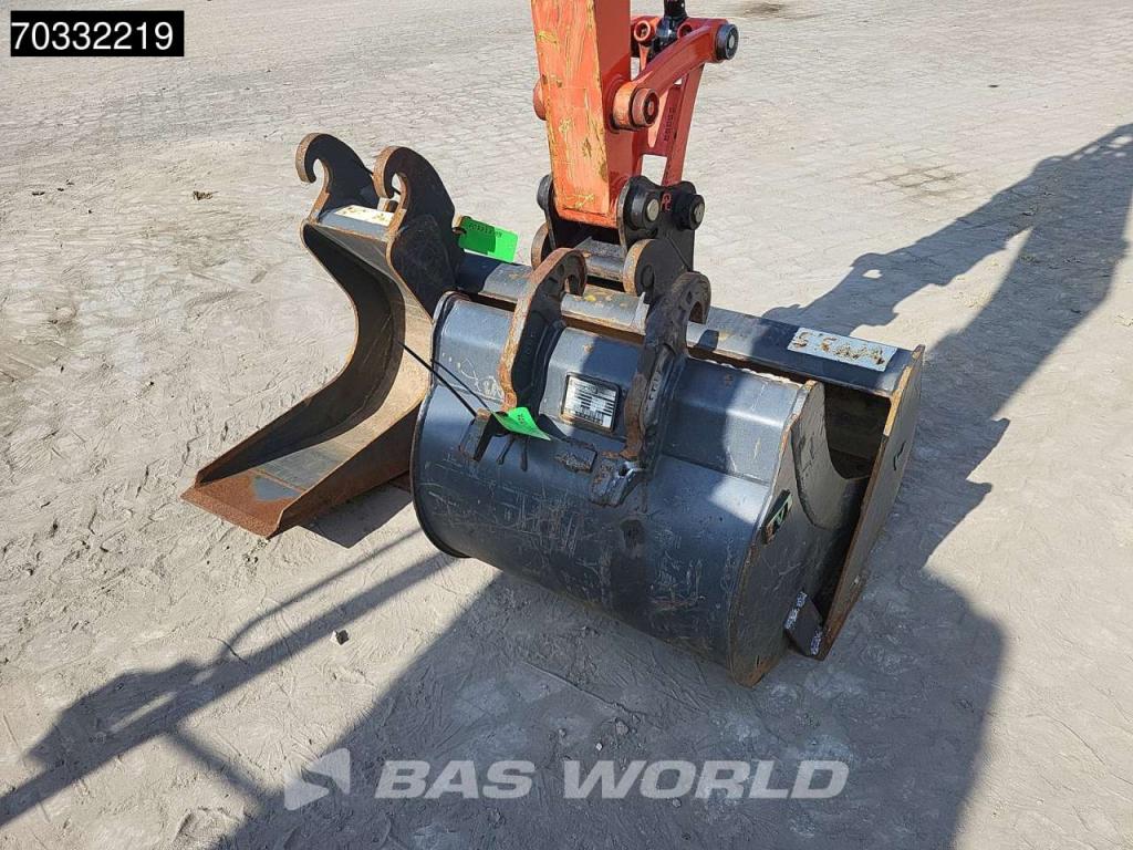 Kubota U36 -4 3 Buckets - Like New! Foto 16
