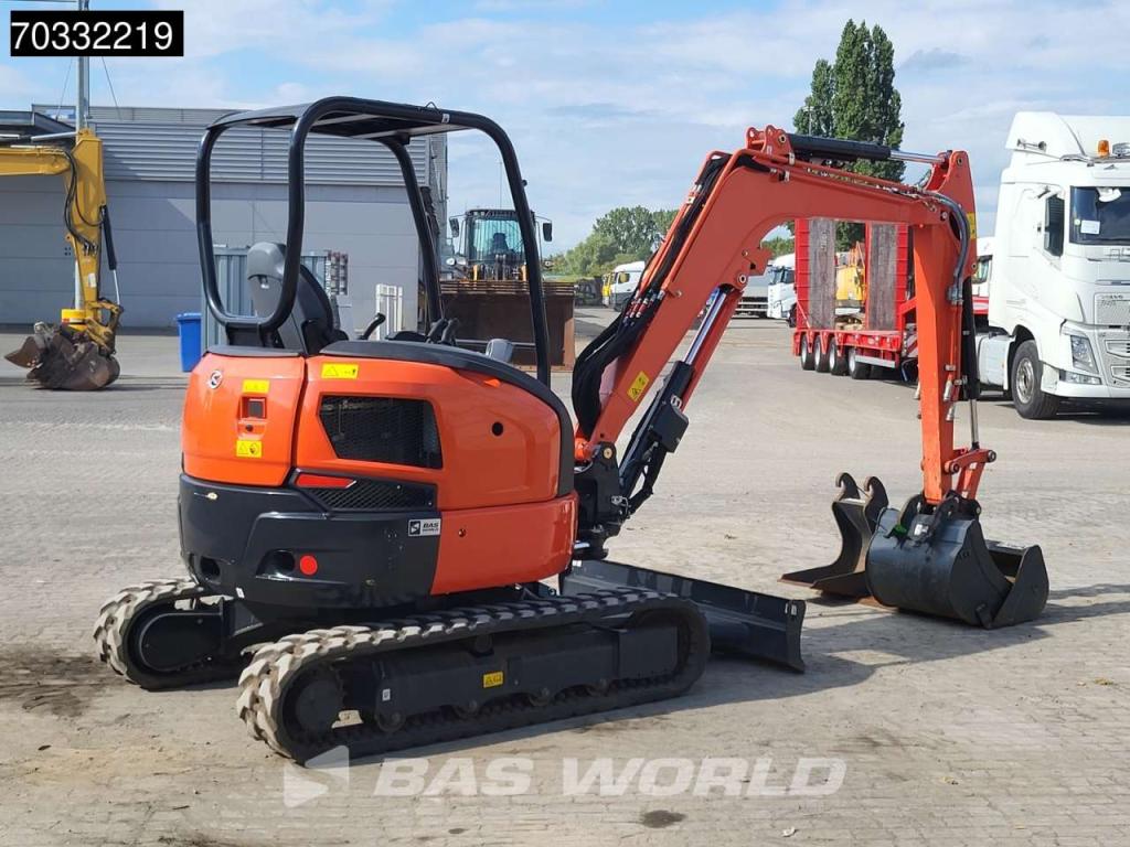Kubota U36 -4 3 Buckets - Like New! Foto 7