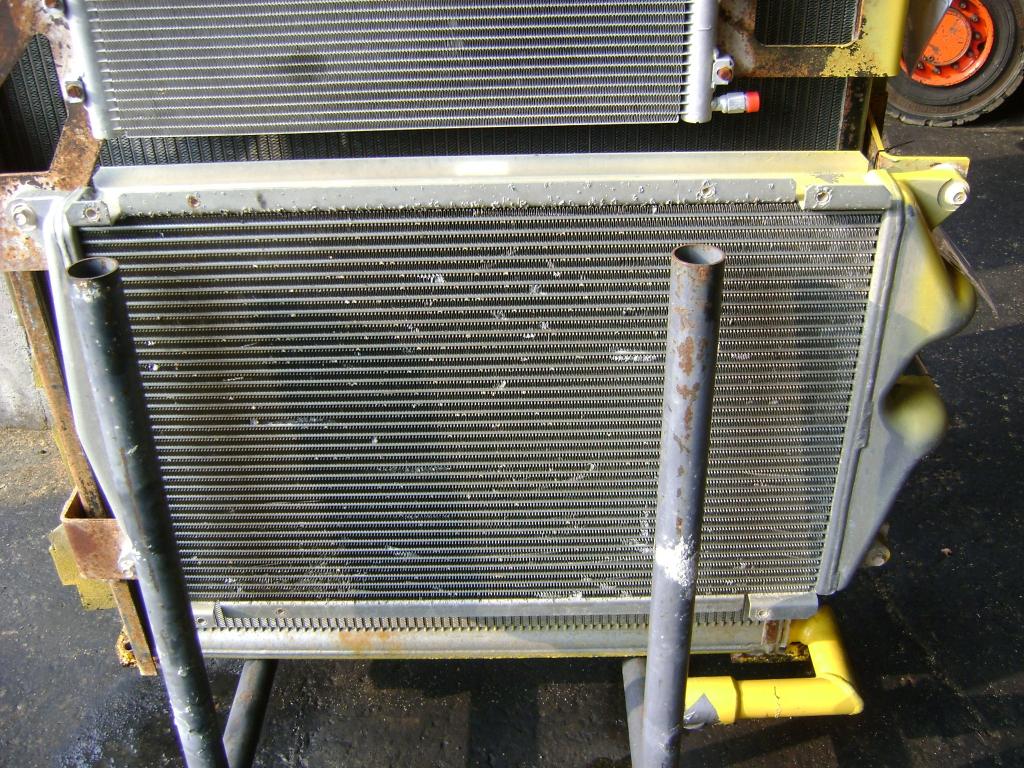 Radiatore per New Holland E 385 Foto 1