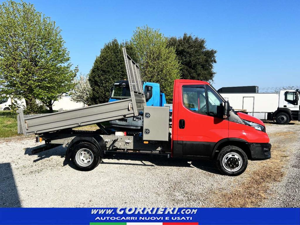 Iveco Daily 35-120 Foto 4