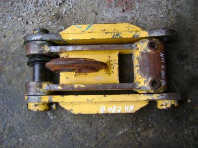 Biella richiamo benna per New Holland E 80 B in vendita da PRV Ricambi Srl