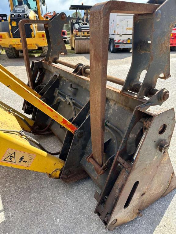 Komatsu WB97R Foto 12
