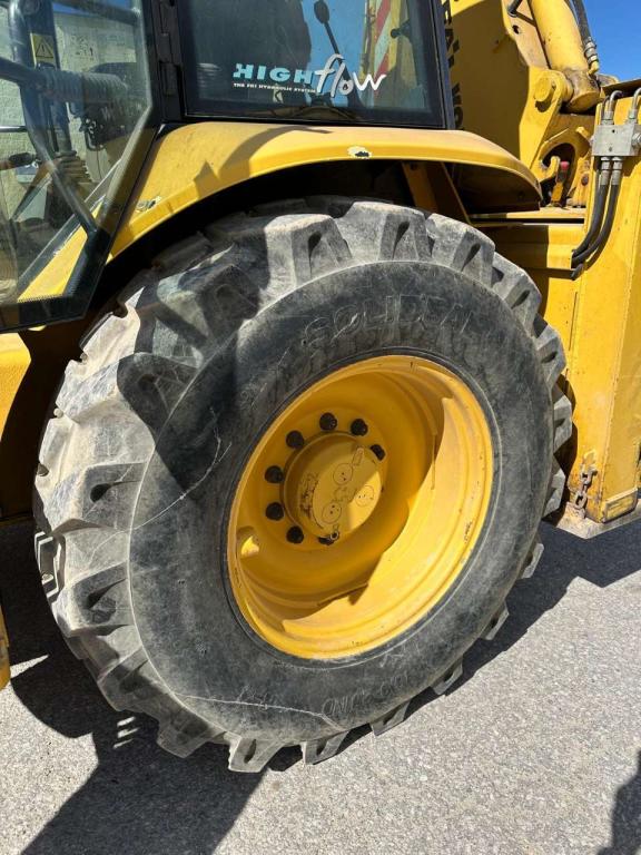 Komatsu WB97R Foto 14