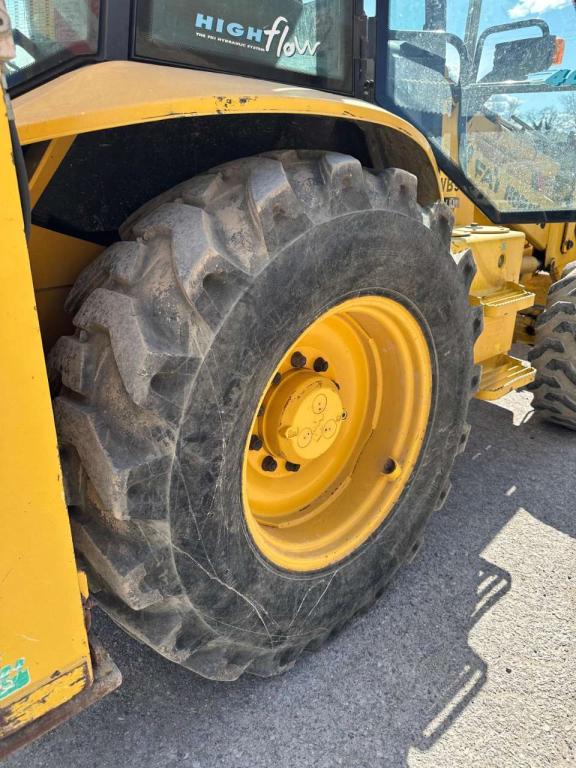 Komatsu WB97R Foto 15