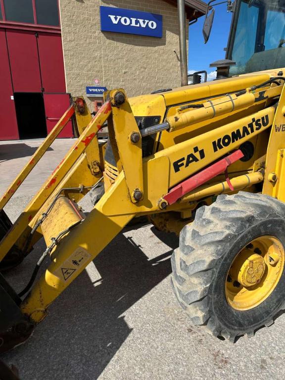 Komatsu WB97R Foto 3