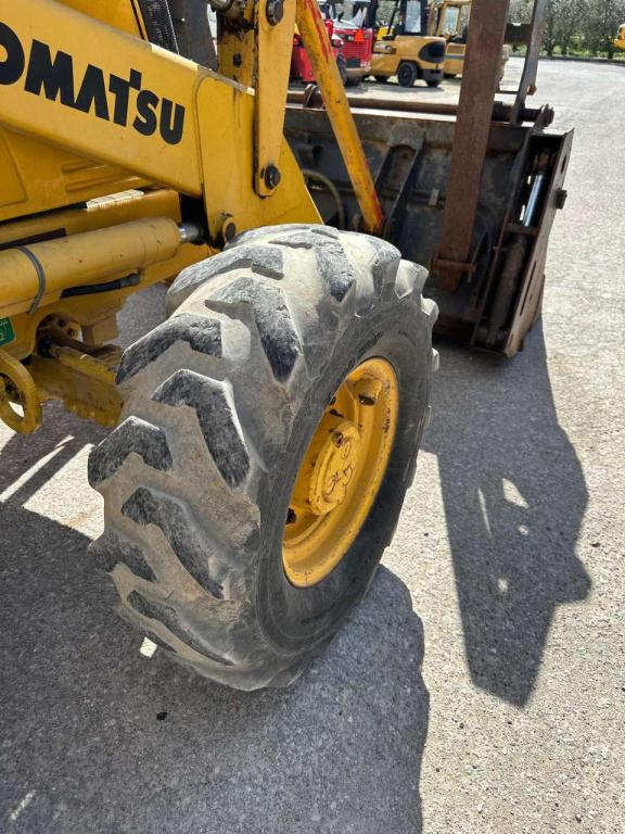 Komatsu WB97R Foto 5