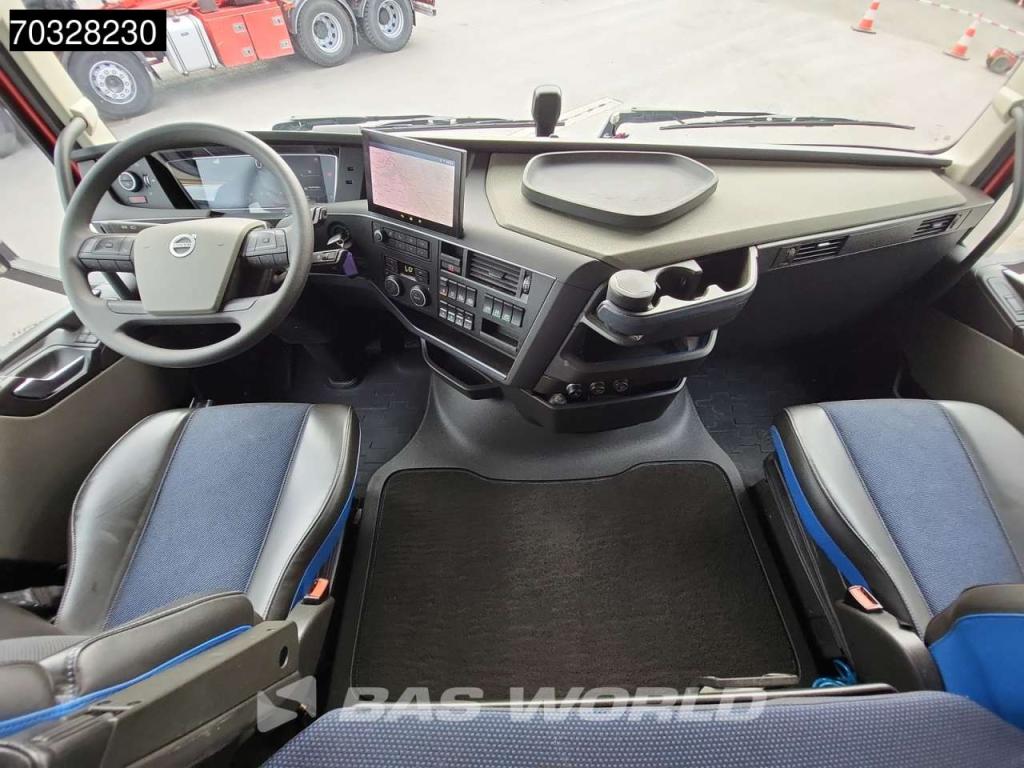 Volvo FH 460 4X2 Mega XL 2x Tanks ACC Navi Foto 20