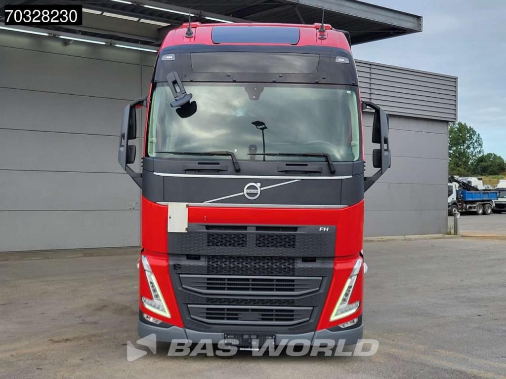 Volvo FH 460 4X2 Mega XL 2x Tanks ACC Navi Foto 6