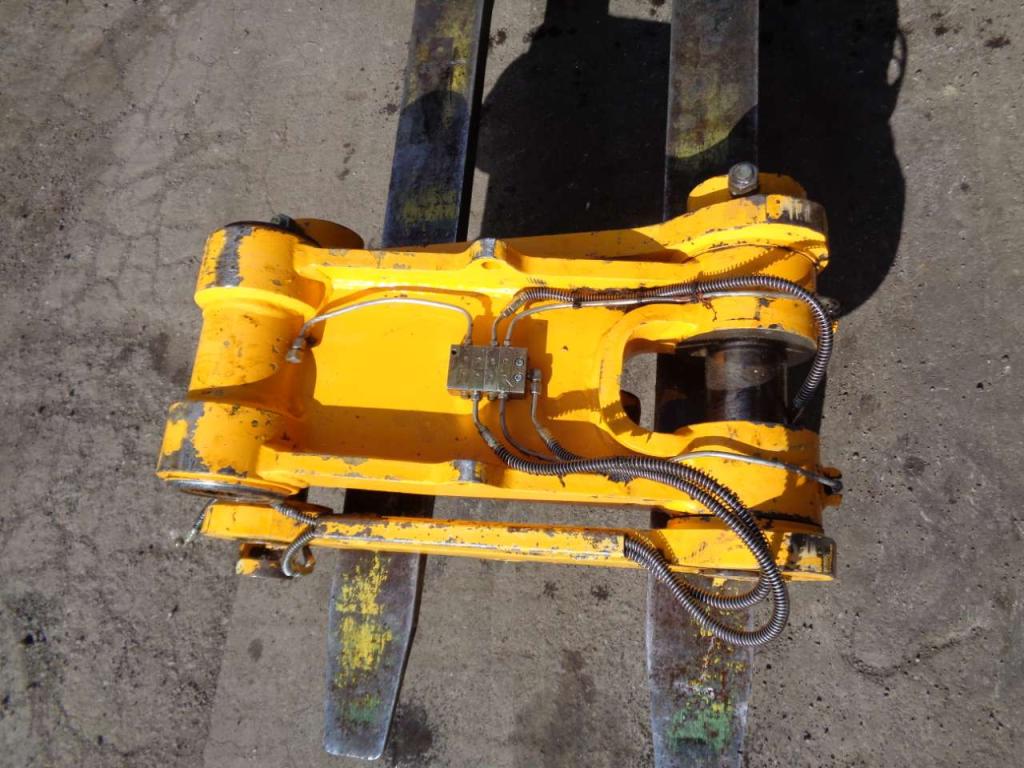 Biella richiamo benna per JCB JS 200 W Foto 1